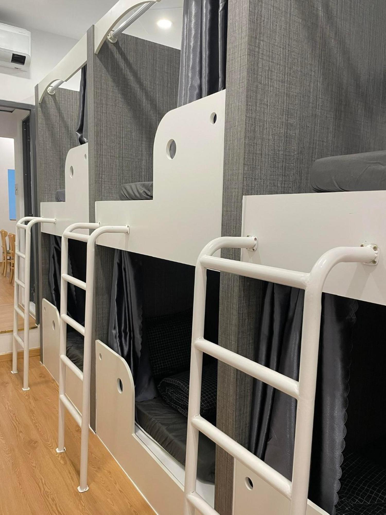 Alphabet Home Capsule Ho Chi Minh-byen Eksteriør bilde