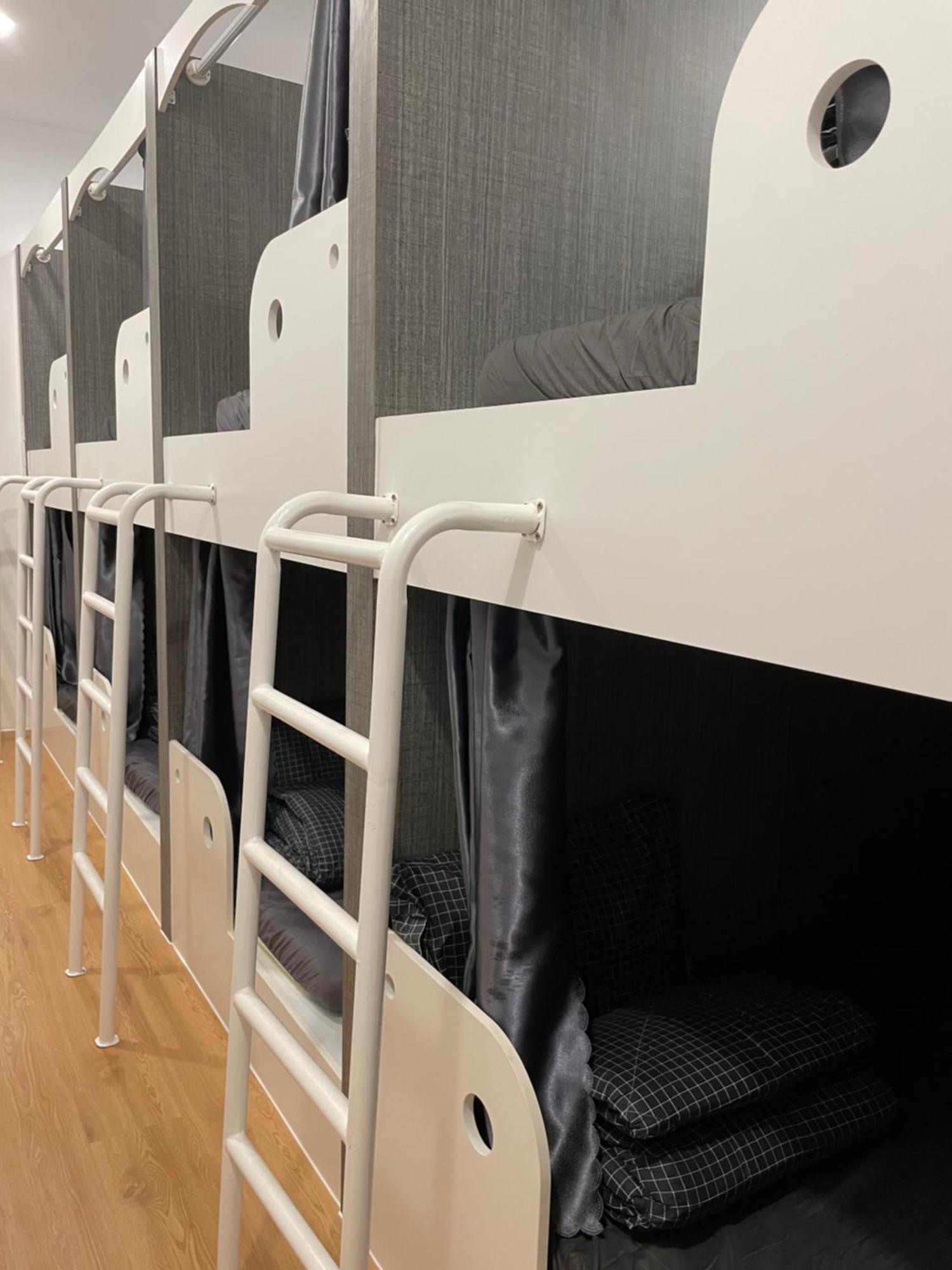 Alphabet Home Capsule Ho Chi Minh-byen Eksteriør bilde