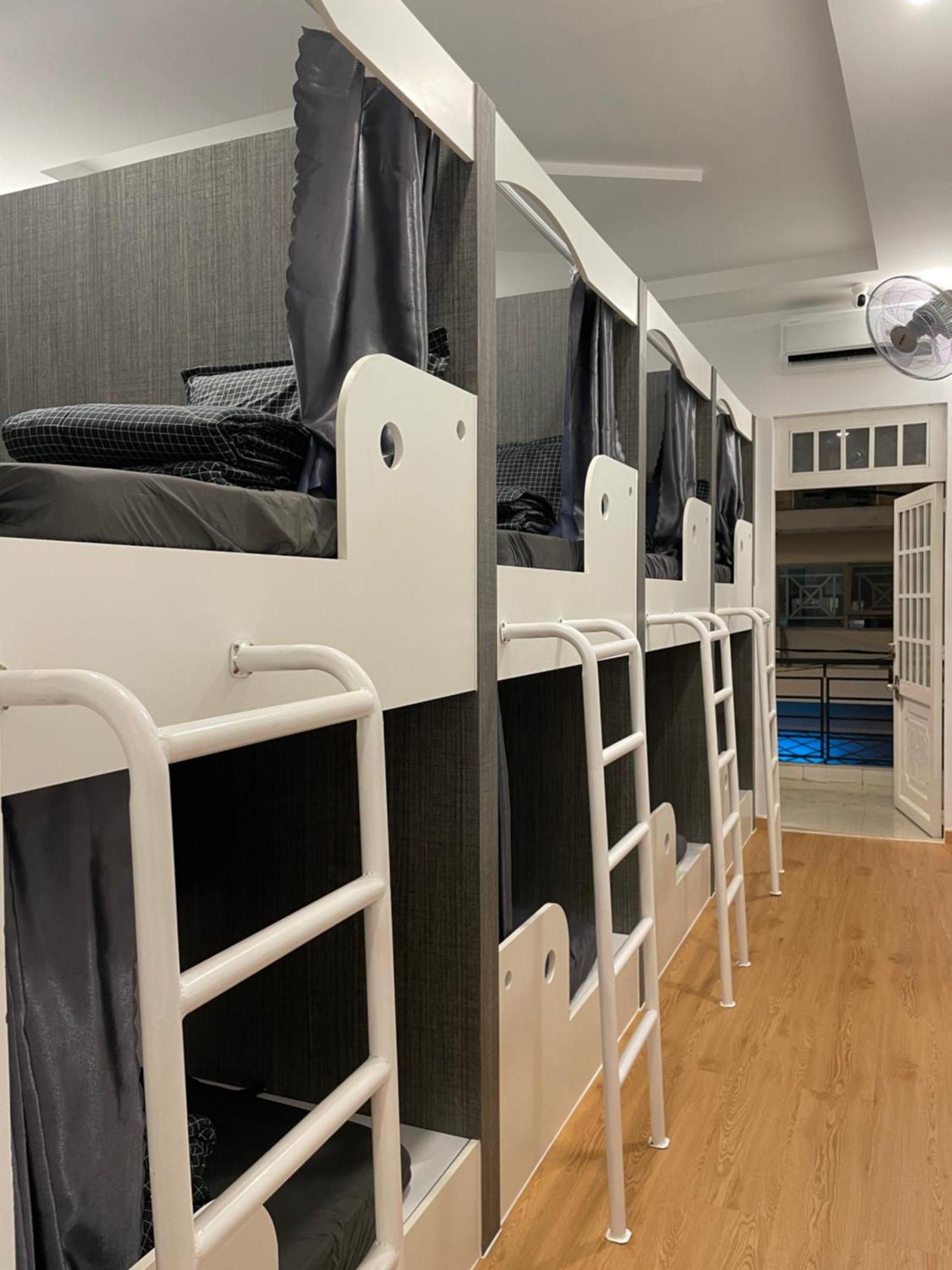 Alphabet Home Capsule Ho Chi Minh-byen Eksteriør bilde
